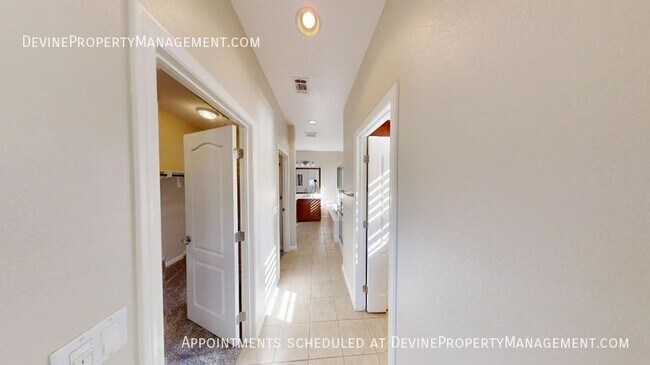 Building Photo - 381 Mesa Verde Park