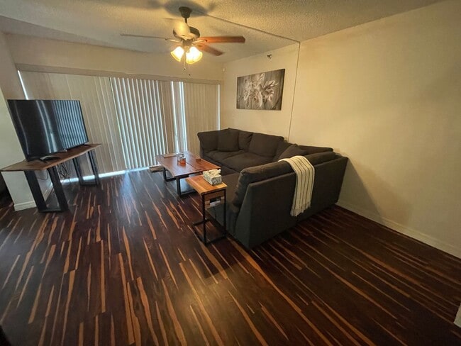 Building Photo - FULLY FURNISHED 3 Bed/2.5 Bath Condo at Carmel by the Lake AVAILABLE APRIL 1st!