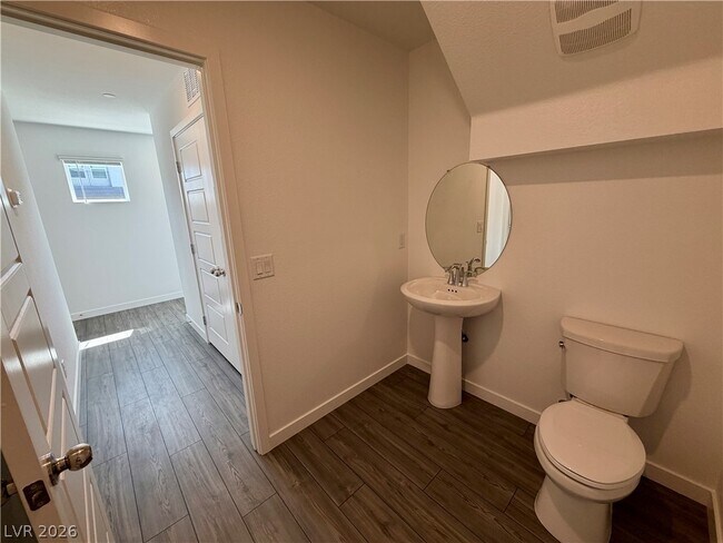 Building Photo - 4234 Vivenda St