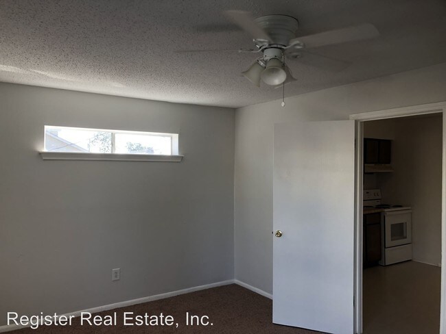 Building Photo - 2224 Pasadena Ave