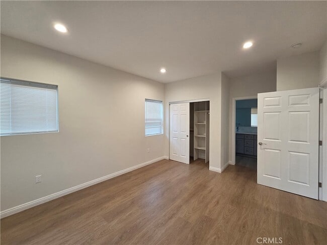 Building Photo - 121 N Baymar Ave