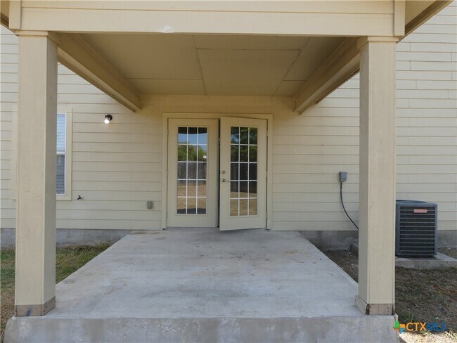 Building Photo - 664 Northern Lights Dr