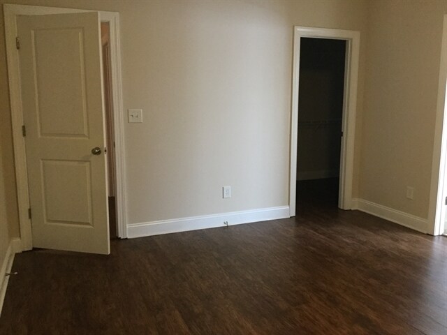 Building Photo - 9126 Dalmeny House Ln