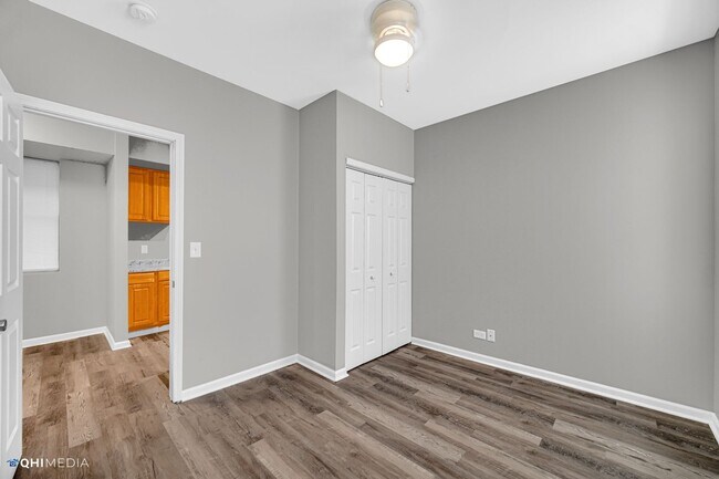 Building Photo - 1522 Fischrupp Ave