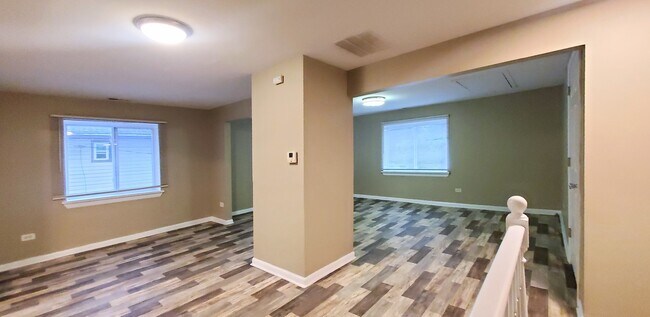 Building Photo - 830 Richards St