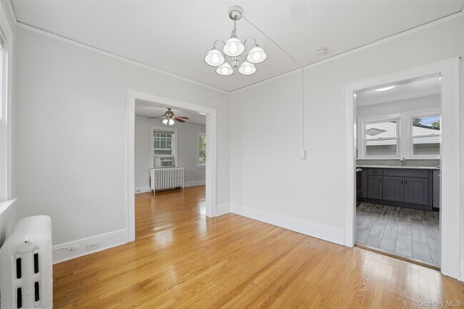 Building Photo - 49 Sylvan Pl