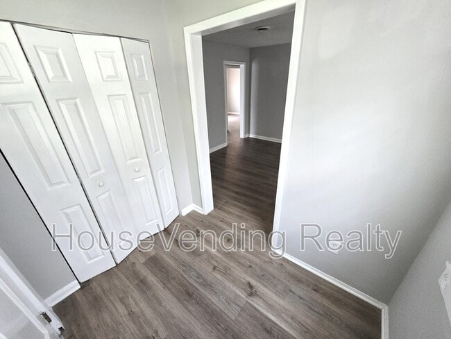 Building Photo - 1727 Dalton St