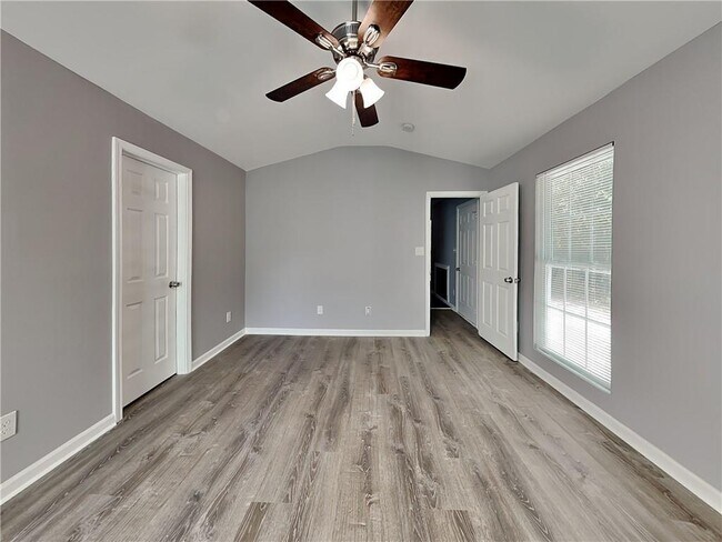 Building Photo - 447 Bald Eagle Way