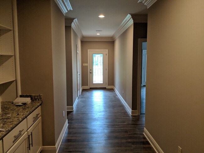 Building Photo - 4508 Washington Ave