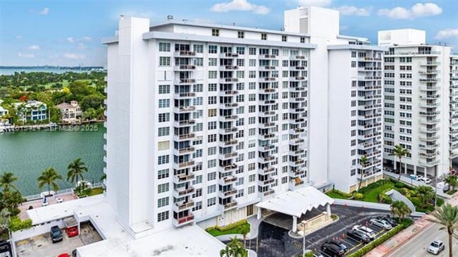 Building Photo - 5700 Collins Ave