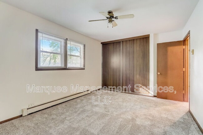 Building Photo - 416 S Bird St