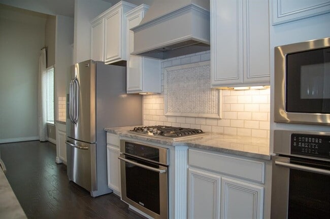 Building Photo - 4902 Thunder Creek Ln