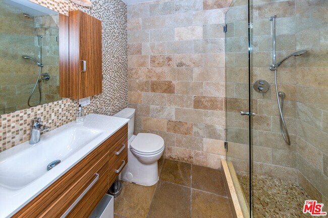 Building Photo - 7462 Waring Ave