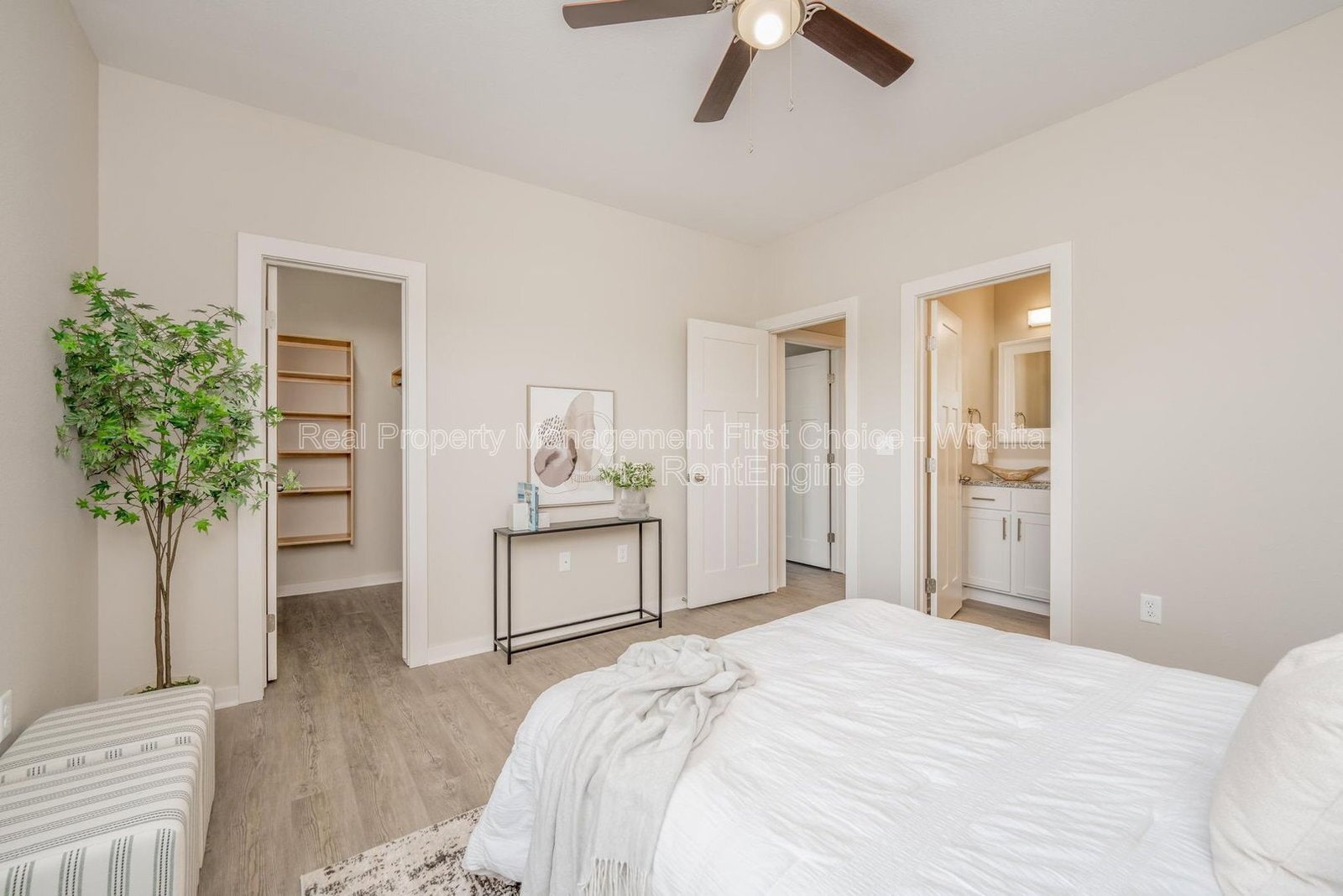 Building Photo - 3421 W 45th St S