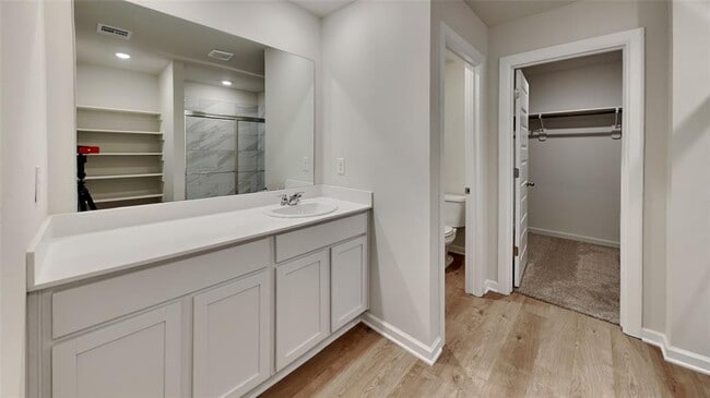 Building Photo - 6101 Green Meadow Ln