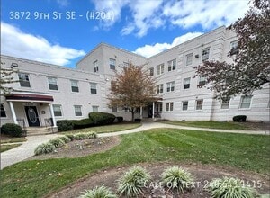 Building Photo - 3872 9th St SE