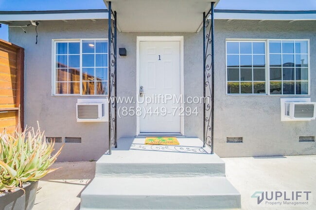 Building Photo - 4233 Swift Ave