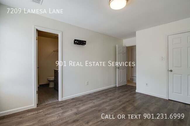 Building Photo - 7209 Lamesa Ln