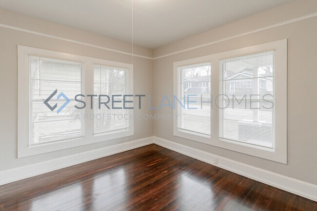 Building Photo - 250 Off First Full Month