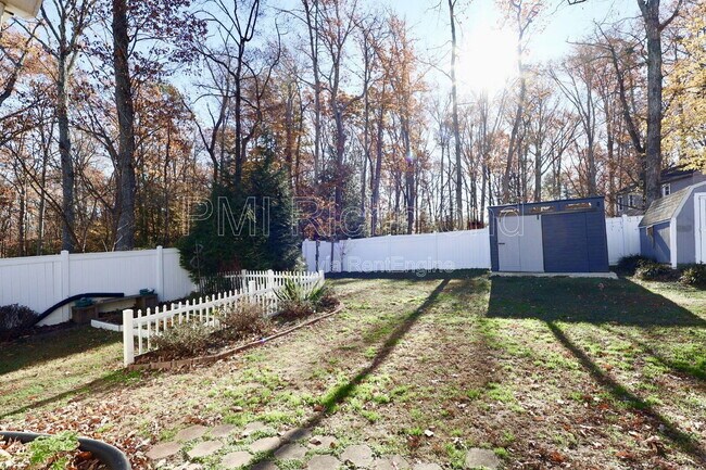 Building Photo - 10307 Redbridge Rd