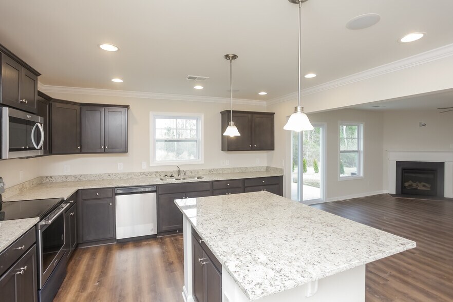 Building Photo - 30 Arizona Ct