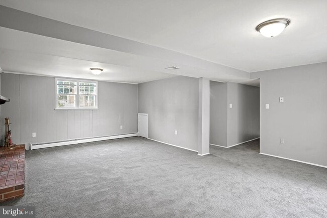 Building Photo - 4226 Evergreen Dr