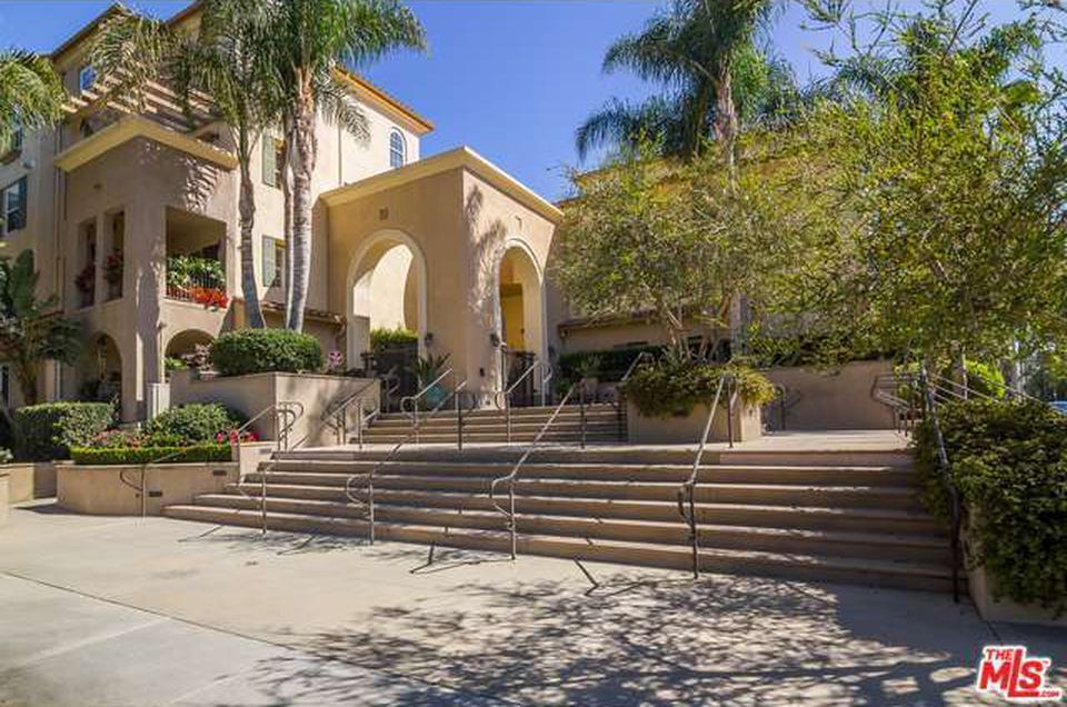 Building Photo - 12975 Agustin Pl