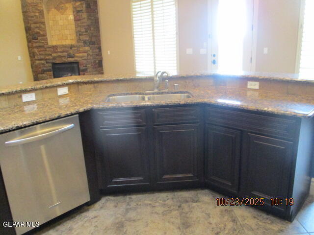 Building Photo - 7377 Black Mesa Dr