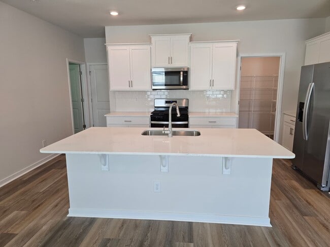Building Photo - 3535 Cramer Crk Dr