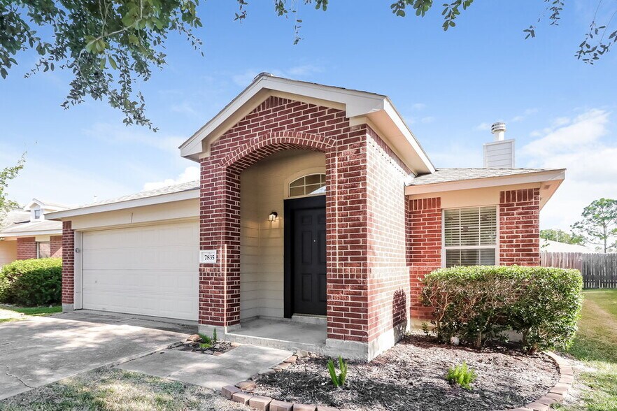 Building Photo - 7835 Northfork Hollow Ln