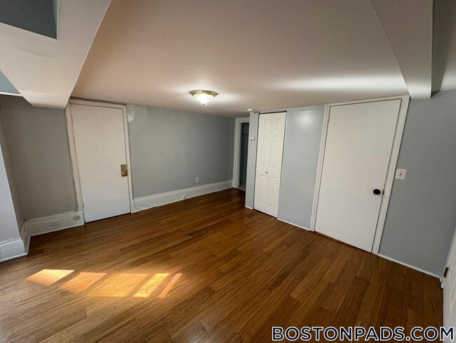 Building Photo - 44 B Jefferson St