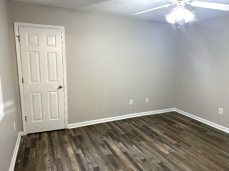 Building Photo - 178 Beaver Pond Loop