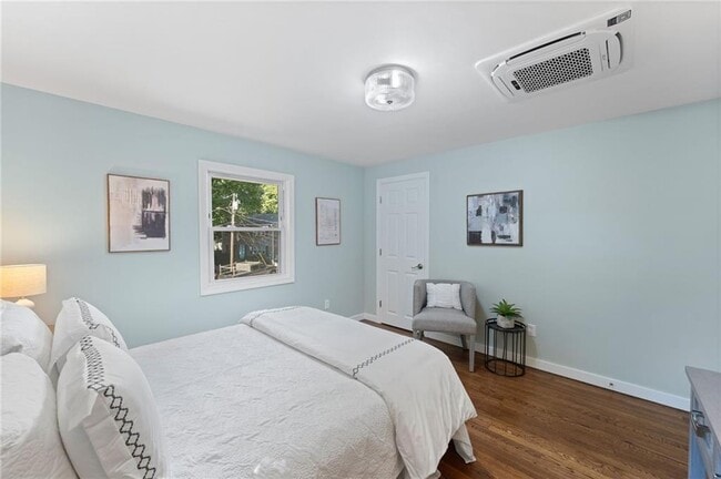 Building Photo - 7 Laneway Ct