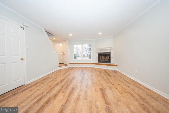 Building Photo - 26 Rampart Dr