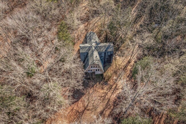 Building Photo - 2865 Old Thomson Rd