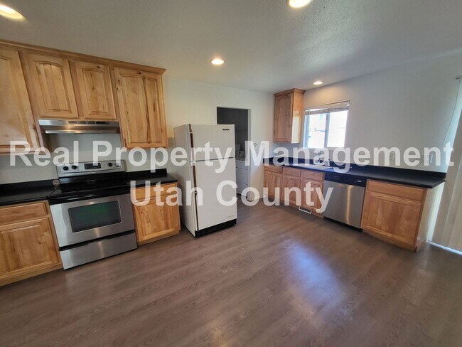 Building Photo - Eagle Mountain Home