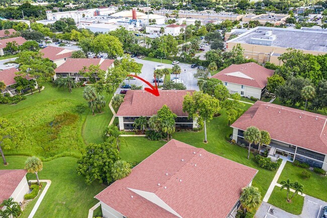Building Photo - 6559 Chasewood Dr