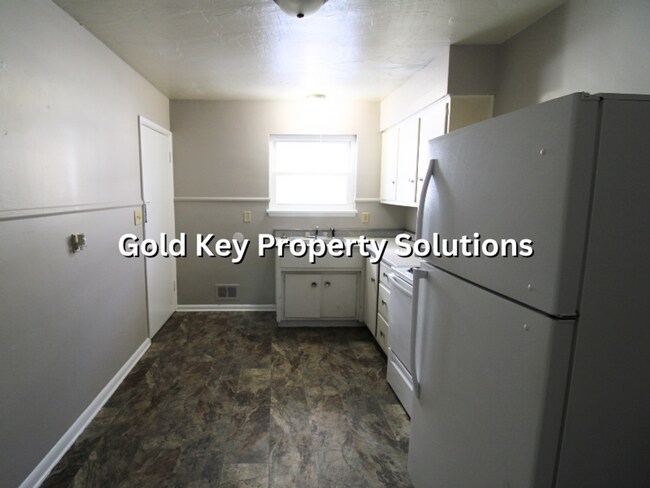 Building Photo - 2903 1/2-2418-2412 Central Ave