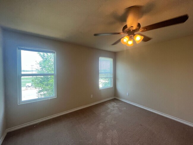 Building Photo - 16824 Dancing Ava