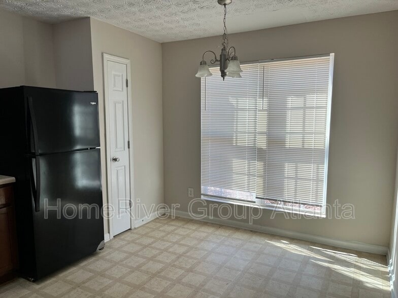 Building Photo - 11424 S Grove Dr