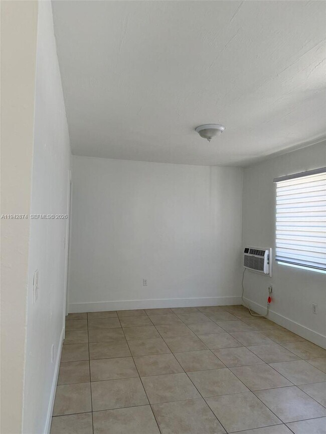 Building Photo - 745 NW 60th St