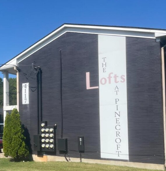 Primary Photo - Off of Preston Hwy Affordable 1 bed/1 bath...