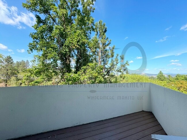 Building Photo - Unique Jon Sayler Designed Townhome