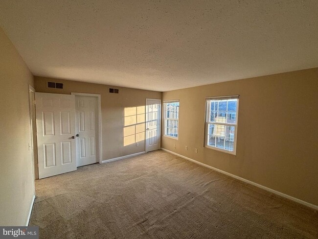 Building Photo - 107 Prosperity Ave SE