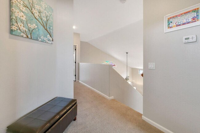 Building Photo - Nice Chandler home with Sparkling Swimming...