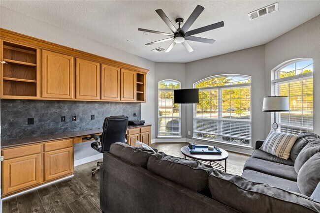 Building Photo - 11601 King George Ct