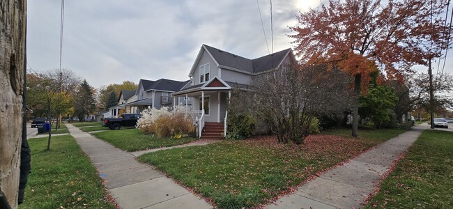 Building Photo - 303 E McKinley St