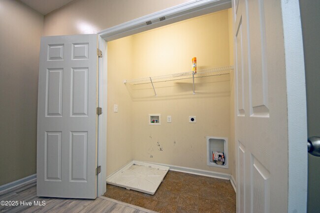 Building Photo - 219 Caldwell Loop
