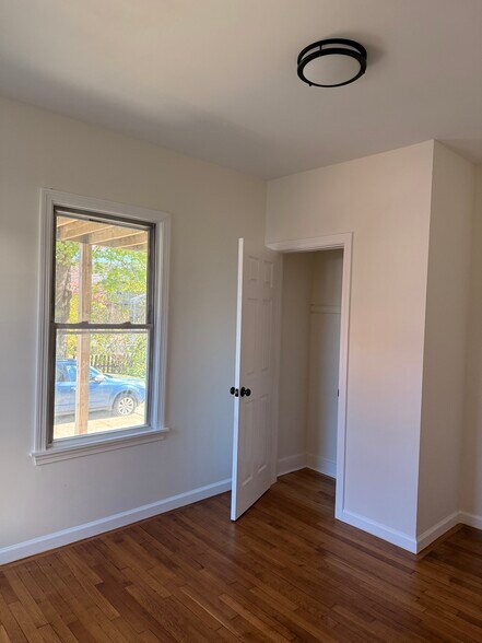 Building Photo - 175 Fairview Ave