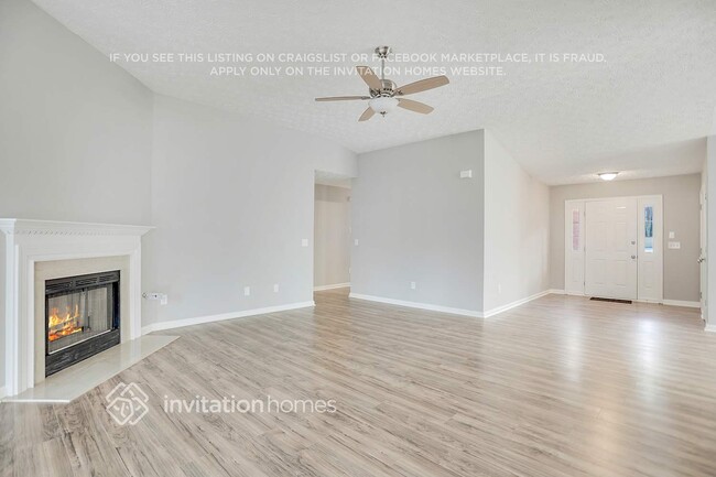 Building Photo - 425 2 Iron Trail NW